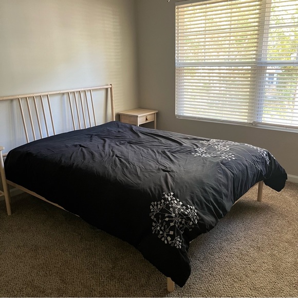 Amazon Essentials Bedding Queen Comforter Poshmark